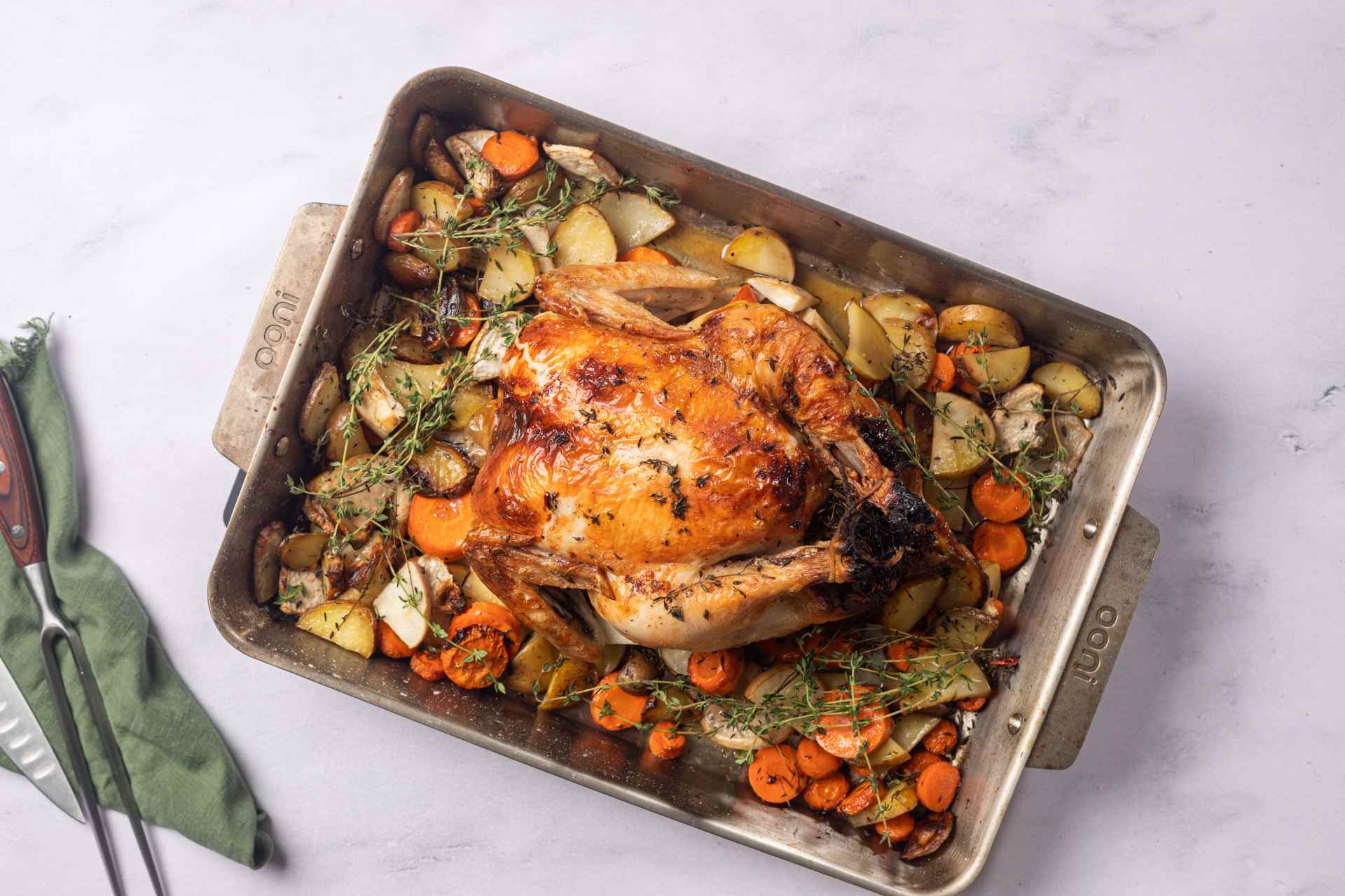 Recette de poulet rôti et légumes racines— Ooni Canada