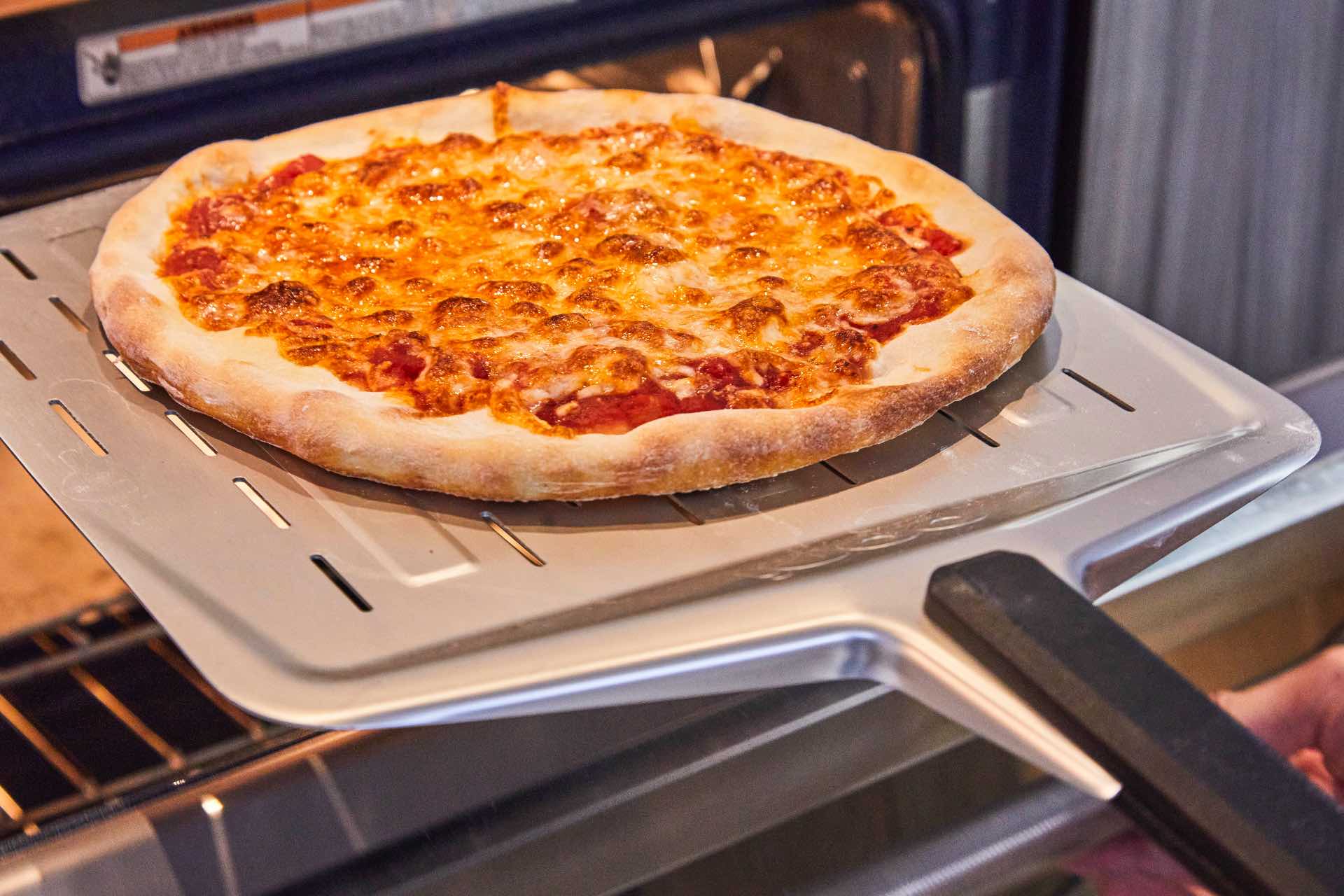 Classic Pizza Dough for Ooni Pizza Steel 13 — Ooni Canada
