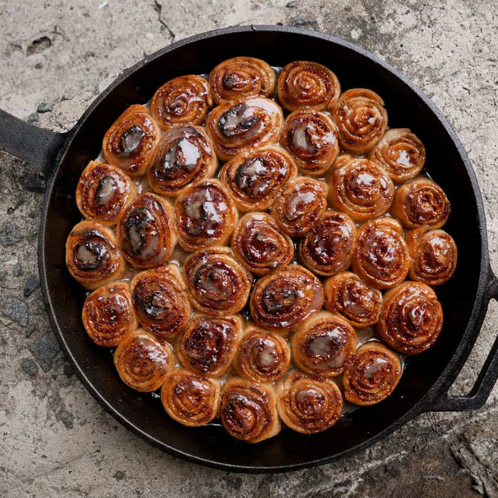 Sticky Gingerbread Rolls