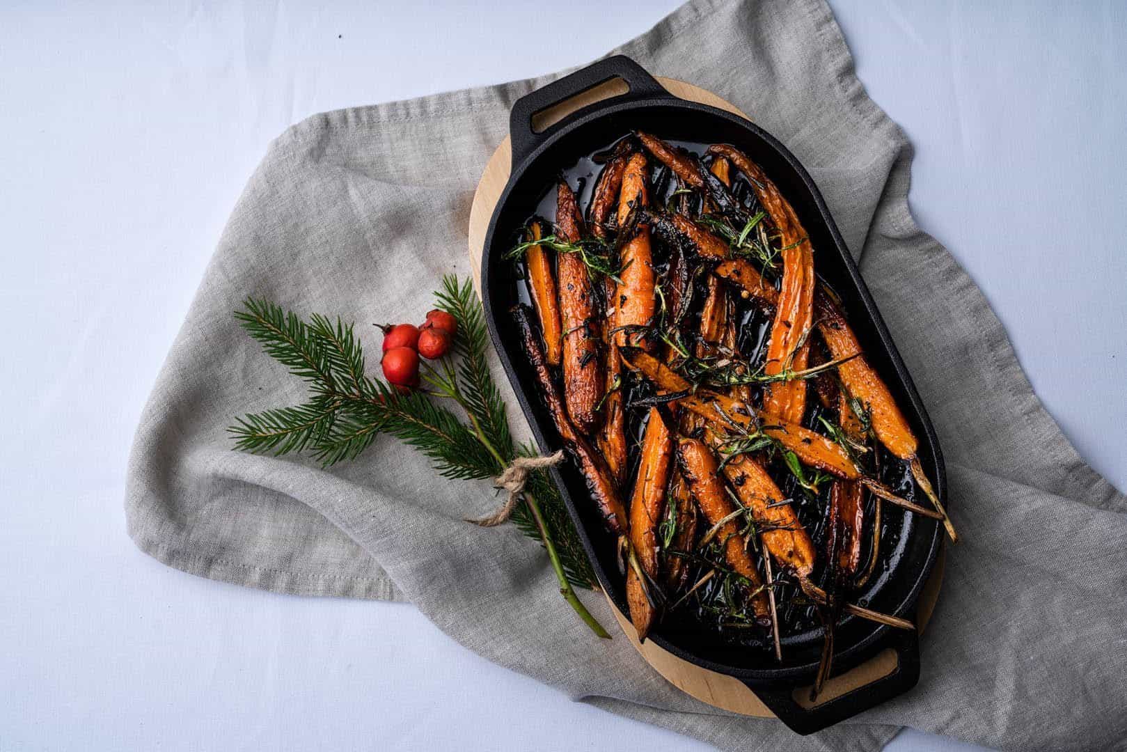 Maple Roasted Carrots with Rosemary — Ooni Canada