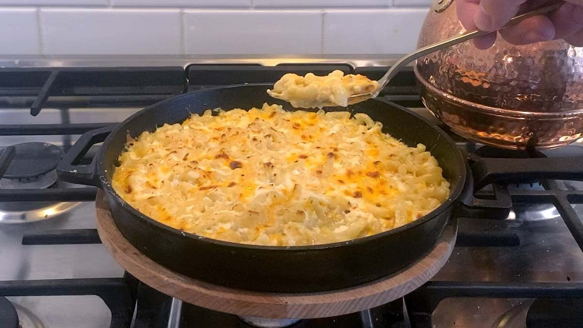 Extra Creamy Baked Mac and Cheese — Ooni Canada