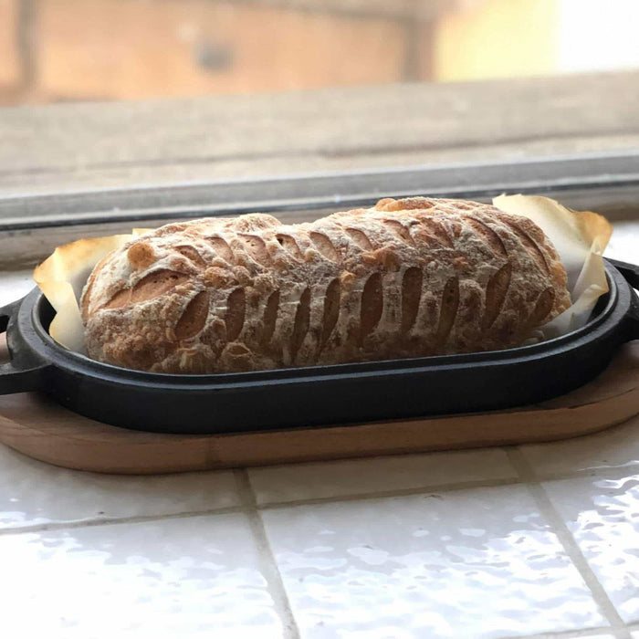 Cast Iron-Baked Bread Loaf