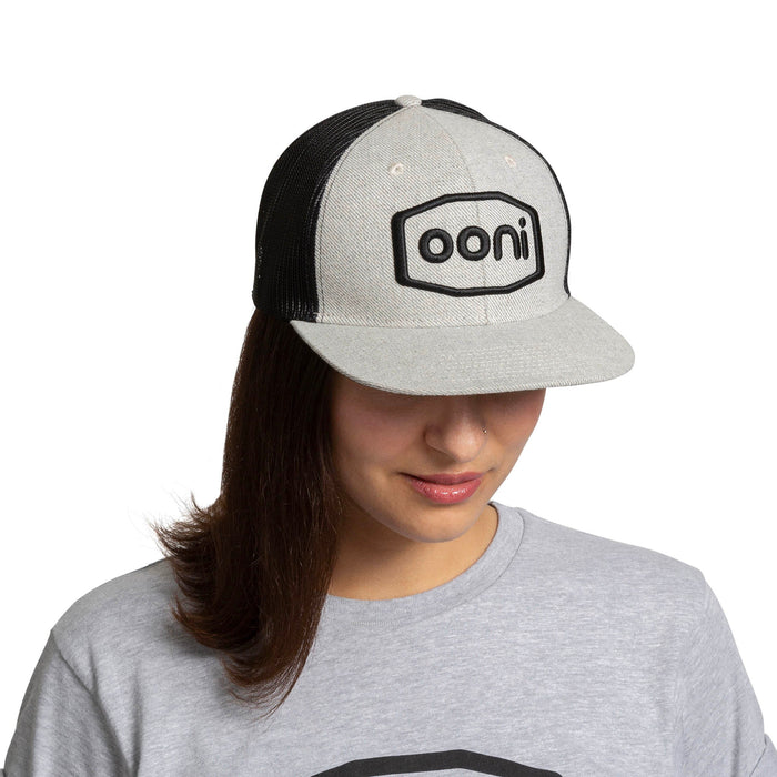 Ooni Logo Mesh Snapback (Gray & Black) | Click this image to open up the product gallery modal. The product gallery modal allows the images to be zoomed in on.