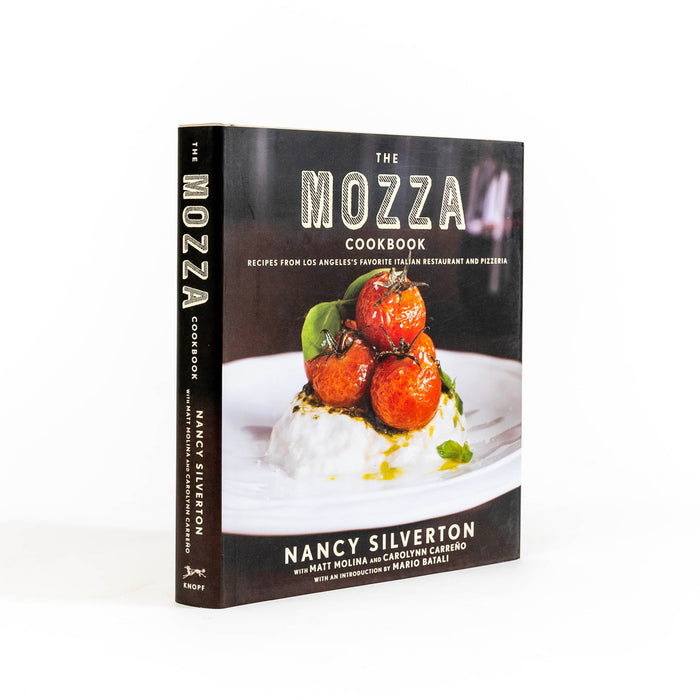 The Mozza Cookbook by Nancy Silverton | Cliquez sur cette image pour ouvrir la fenêtre modale de produits. La fenêtre modale de produits permet de zoomer sur les images.